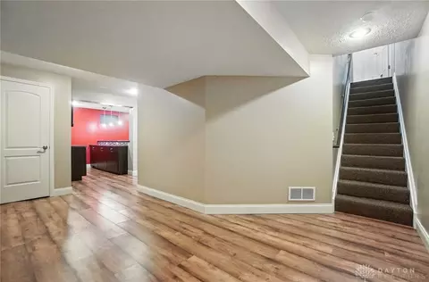 Entry Way - 352 Sentinel Oak Dr, Centerville, OH 45458 photo 4 of 6