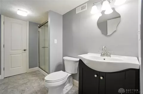 Bath - 352 Sentinel Oak Dr, Centerville, OH 45458 photo 10 of 10