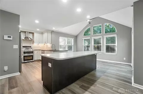 Kitchen - 352 Sentinel Oak Dr, Centerville, OH 45458 photo 1 of 10