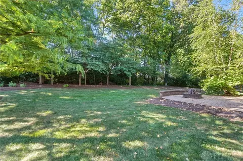 Exterior - 352 Sentinel Oak Dr, Centerville, OH 45458 photo 14 of 16