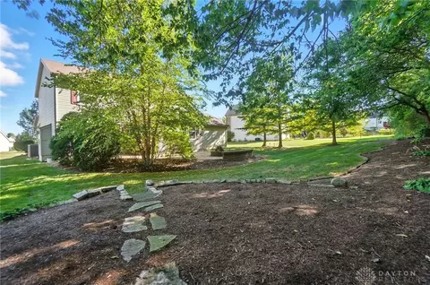 Exterior - 352 Sentinel Oak Dr, Centerville, OH 45458 photo 16 of 16