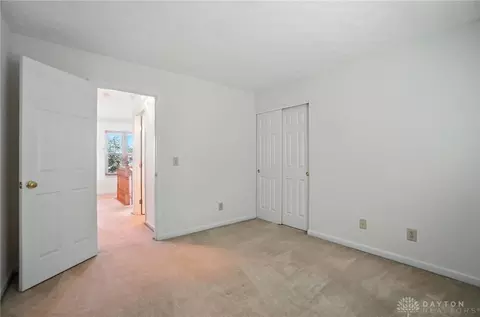 Bedroom - 352 Sentinel Oak Dr, Centerville, OH 45458 photo 9 of 12