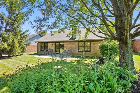 Exterior - 4964 Field Point Ct, Dayton, OH 45440 photo 3 of 6