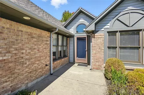 Exterior - 4964 Field Point Ct, Dayton, OH 45440 photo 2 of 6