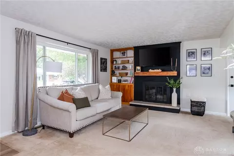 Living - 1040 Kenosha Rd, Dayton, OH 45429 photo 1 of 5