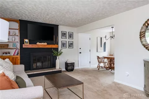 Living - 1040 Kenosha Rd, Dayton, OH 45429 photo 2 of 5