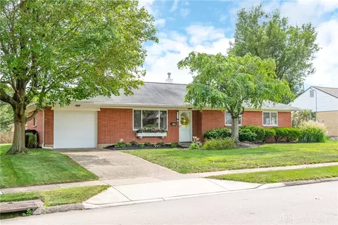Exterior - 1040 Kenosha Rd, Dayton, OH 45429 photo 2 of 5