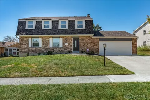 4501 Strathaven Dr, Dayton, OH 45424