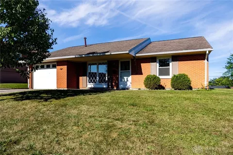 3949 New York Dr, Enon, OH 45323