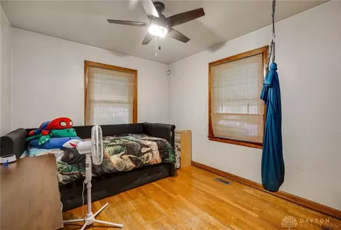 2833 Kenview Ave, Dayton, OH 45420 photo 12