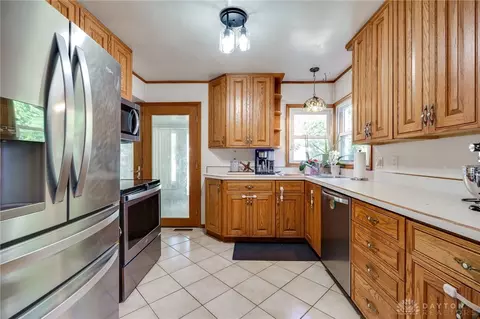 2833 Kenview Ave, Dayton, OH 45420 photo 8