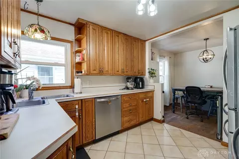 2833 Kenview Ave, Dayton, OH 45420 photo 9