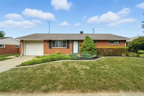 4989 Chesham Dr, Dayton, OH 45424