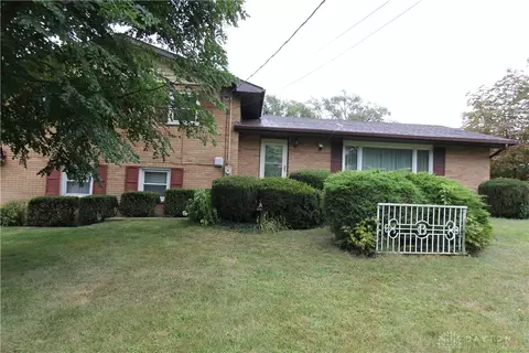 9677 N Country Club Rd, Piqua, OH 45356