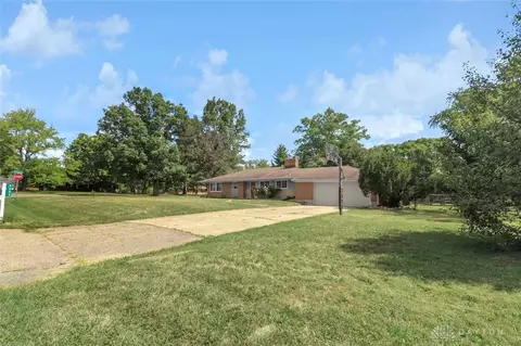 8888 Archer Pl, Dayton, OH 45458 photo 3