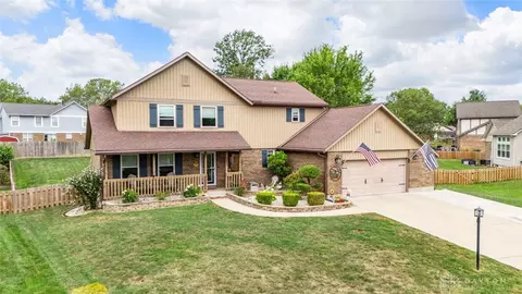 6221 Karlsridge Dr, Dayton, OH 45459