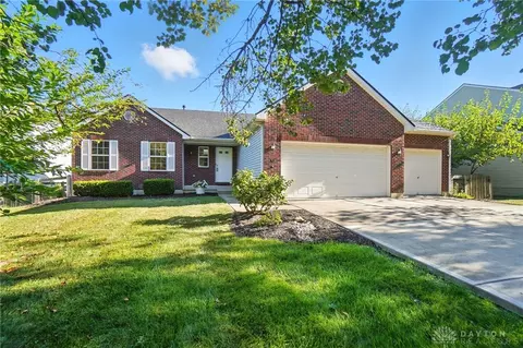 50 Broadcrest Dr, Franklin, OH 45005
