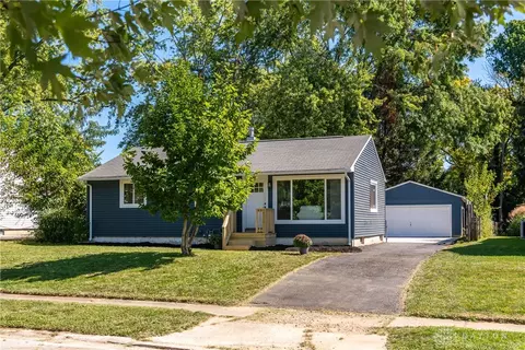 1596 Edendale Rd, Dayton, OH 45432