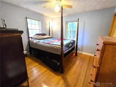 Bedroom - 1290 Red Oaks Cir, Springfield, OH 45506 photo 1 of 4