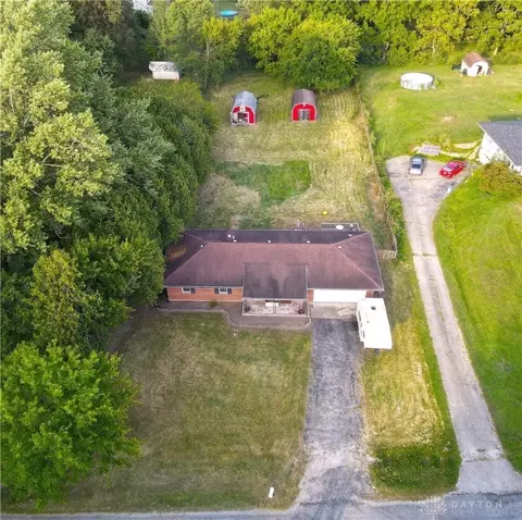 View/Area - 1290 Red Oaks Cir, Springfield, OH 45506 photo 2 of 2