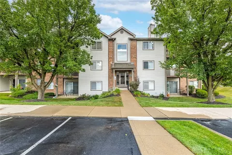8900 Eagleview Dr #12, Beckett Ridge, OH 45069