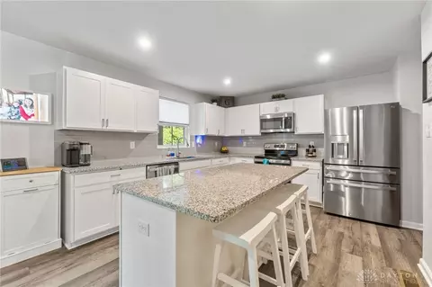 Kitchen - 172 Skyway Dr, Springfield, OH 45505 photo 2 of 5