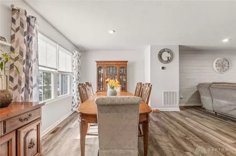 Dining - 172 Skyway Dr, Springfield, OH 45505 photo 2 of 5