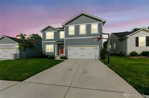 Exterior - 172 Skyway Dr, Springfield, OH 45505 photo 2 of 20