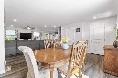 Dining - 172 Skyway Dr, Springfield, OH 45505 photo 3 of 5