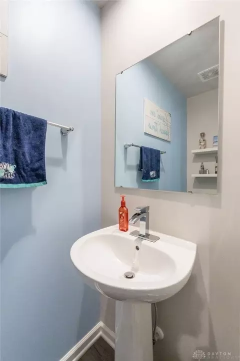 Bath - 172 Skyway Dr, Springfield, OH 45505 photo 1 of 5