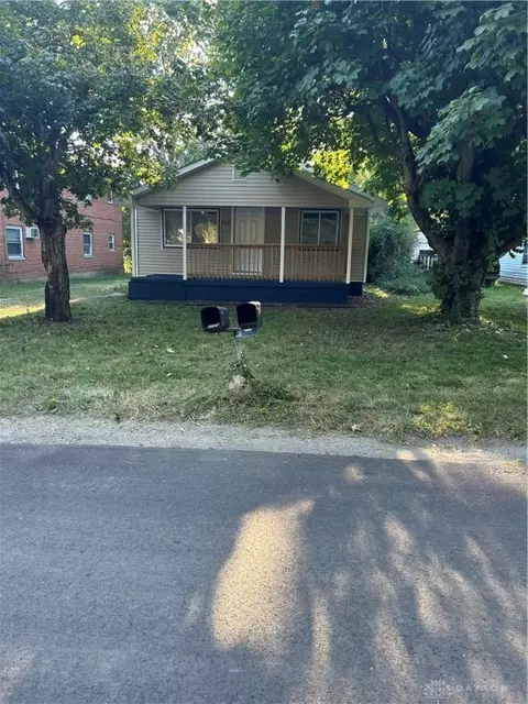 1833 Dewitt Dr, Dayton, OH 45406