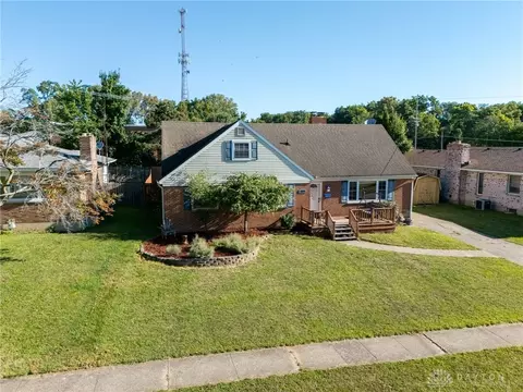 View/Area - 308 Canterbury Dr, Springfield, OH 45503 photo 3 of 5