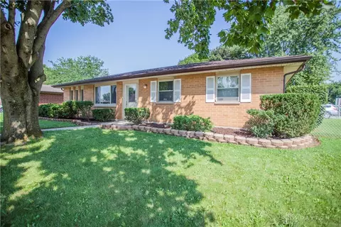 2064 Maryland Dr, Xenia, OH 45385