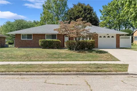844 Louise Dr, Xenia, OH 45385