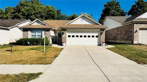 9144 Rolling Greens Trl, Miamisburg, OH 45342