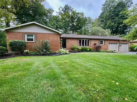 703 Dorchester Dr, Springfield, OH 45506