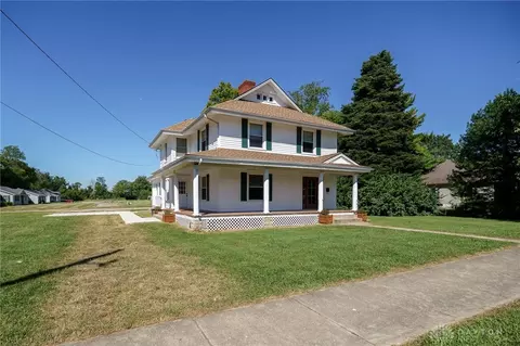 1112 N Detroit St, Xenia, OH 45385