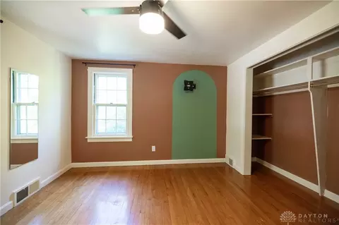 Bedroom - 259 N Broadmoor Blvd, Springfield, OH 45504 photo 4 of 8