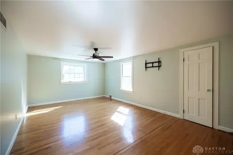 Bedroom - 259 N Broadmoor Blvd, Springfield, OH 45504 photo 7 of 8