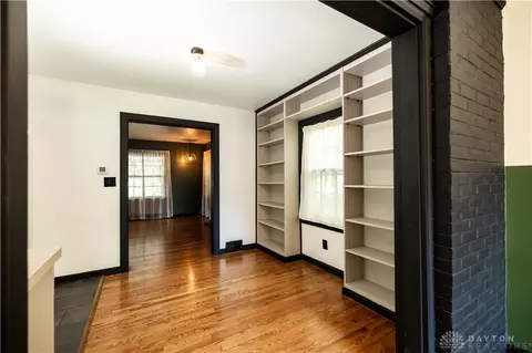 Entry Way - 259 N Broadmoor Blvd, Springfield, OH 45504 photo 1 of 3