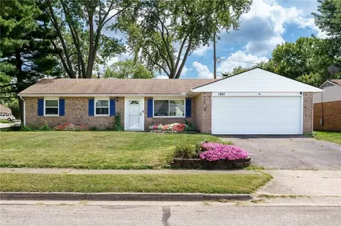 1861 Iowa Dr, Xenia, OH 45385