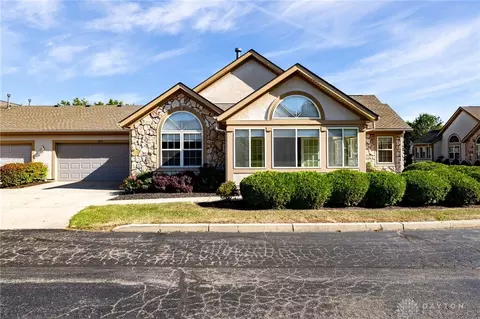 479 Beth Page Cir, Dayton, OH 45458