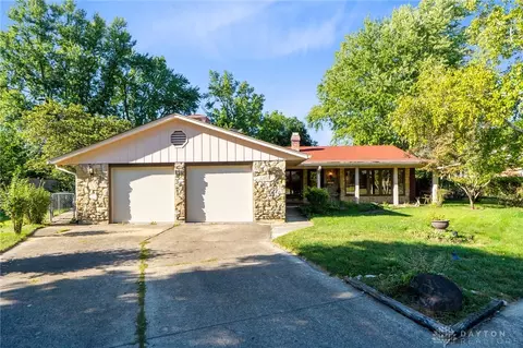 156 Mark Ln, Fairborn, OH 45324