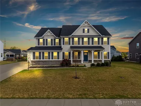 2068 Creswell Dr, Beavercreek Twp, OH 45434