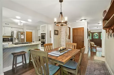 Dining - 1101 Spruce Dr, Springfield, OH 45504 photo 5 of 5