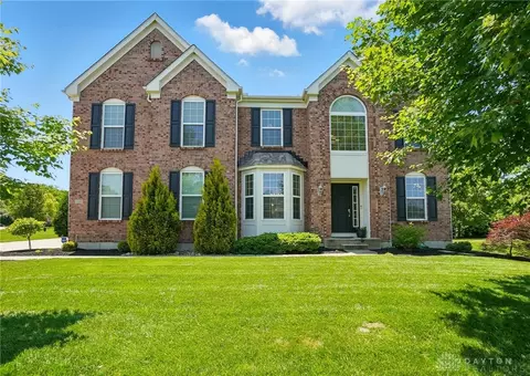 10041 Meadow Woods Ln, Washington Township, OH 45458