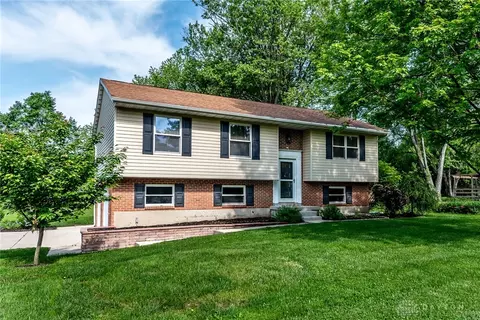 6399 Kimberly Dr, Hamilton, OH 45011