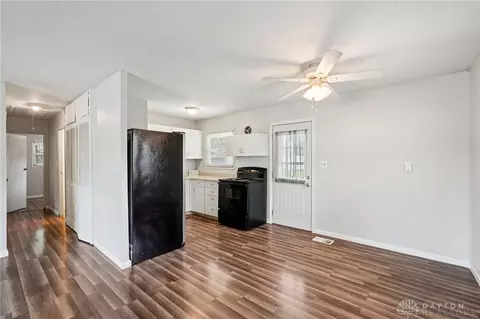 1181 Irmal Dr, Dayton, OH 45432 photo 8