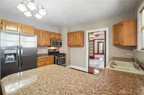 Kitchen - 1629 S Limestone St, Springfield, OH 45505 photo 4 of 5