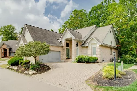 40 Pinehurst Pl, Springboro, OH 45066